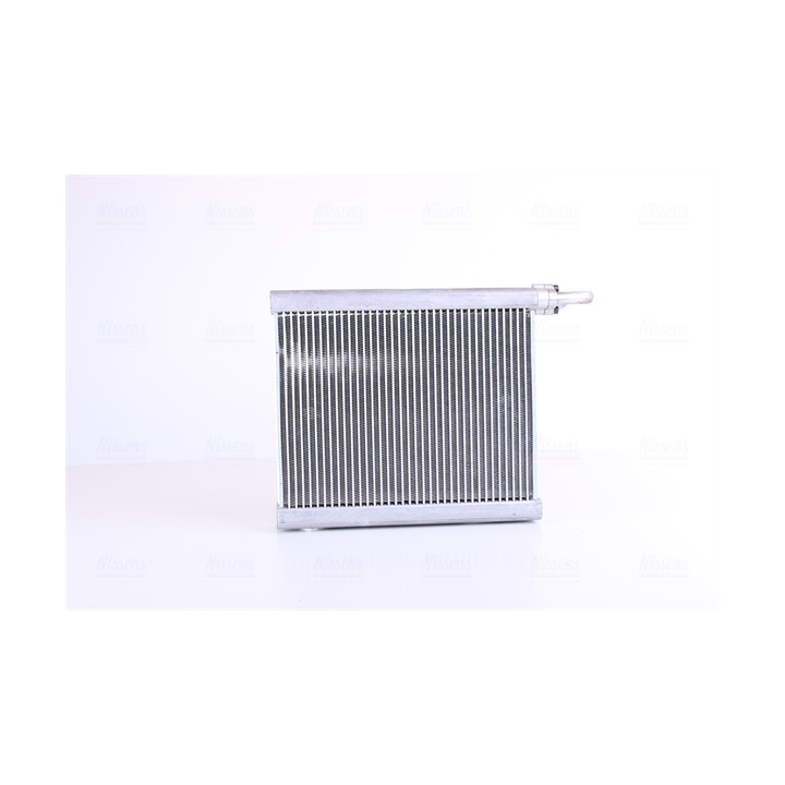Parownik klimatyzacji NISSENS 92352