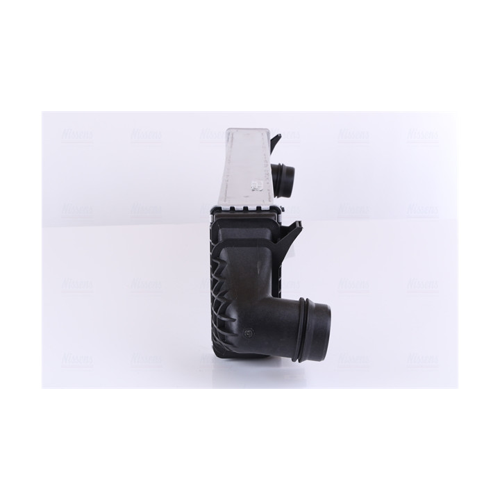 Chłodnica powietrza Intercooler NISSENS 961188