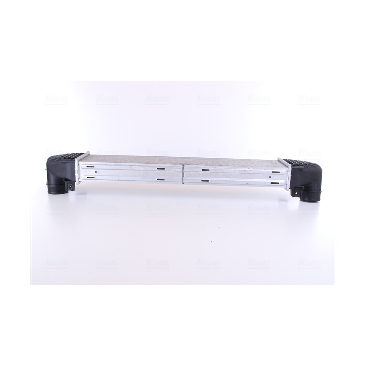 Chłodnica powietrza Intercooler NISSENS 96561