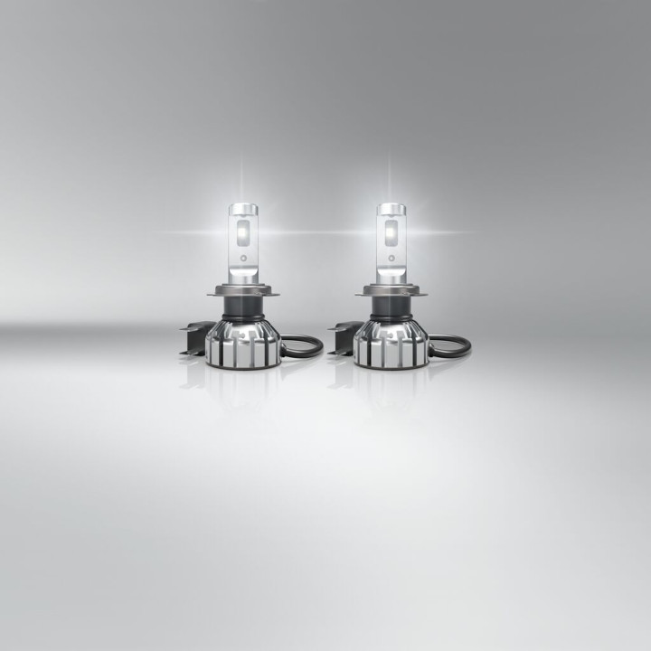 Żarówka reflektora świateł przednich OSRAM 64210DWNBSM-2HB